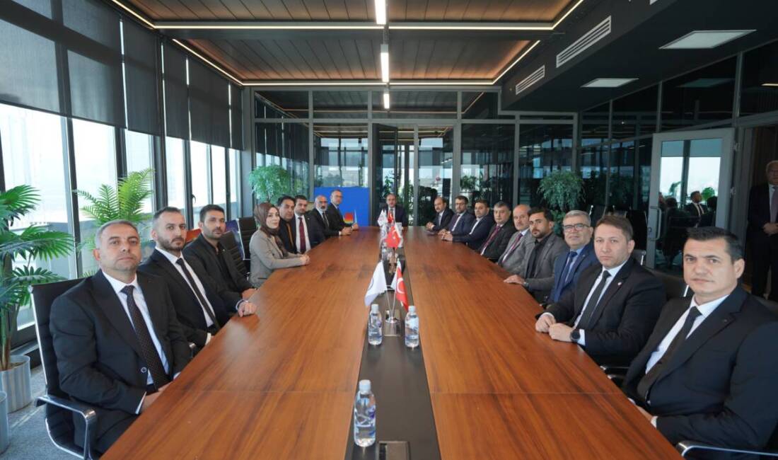 HAK-İŞ Genel Başkan Yardımcısı ve Sendikamızın Genel Başkanı Devlet Sert,