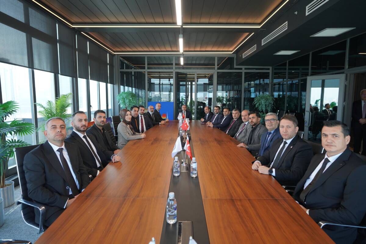 HAK-İŞ Genel Başkan Yardımcısı ve Sendikamızın Genel Başkanı Devlet Sert,