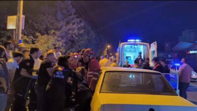 Hatay’ın Dörtyol ilçesinde cip ile otomobilin kafa kafaya çarpıştığı kazada