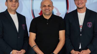 İskenderunlu teknik direktör Ender Traş, İzmir ekibi Altınordu ile anlaştı.