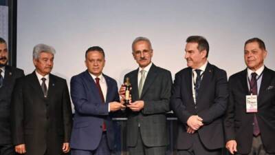 Çalıştay mesajı: “Medya, yalnızca bir haber aktarma aracı değil, dünyada