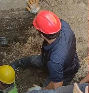 Hatay’ın Antakya ilçesinde bir inşaat alanında meydana gelen toprak kayması