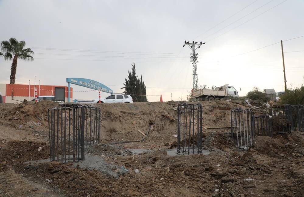 Hatay Büyükşehir Belediyesi (HBB), il genelinde ulaşım altyapısını güçlendirme çalışmalarını