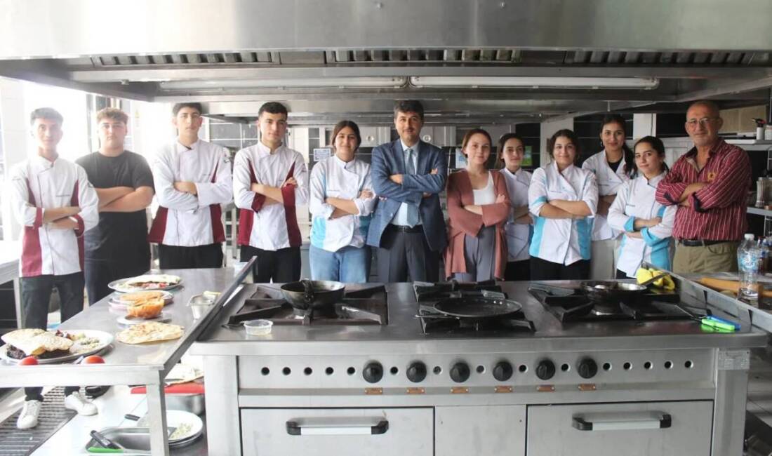 Arsuz İlçe Millî Eğitim Müdürü Ahmet Yanmaz, Uluçınar Turizm Mesleki