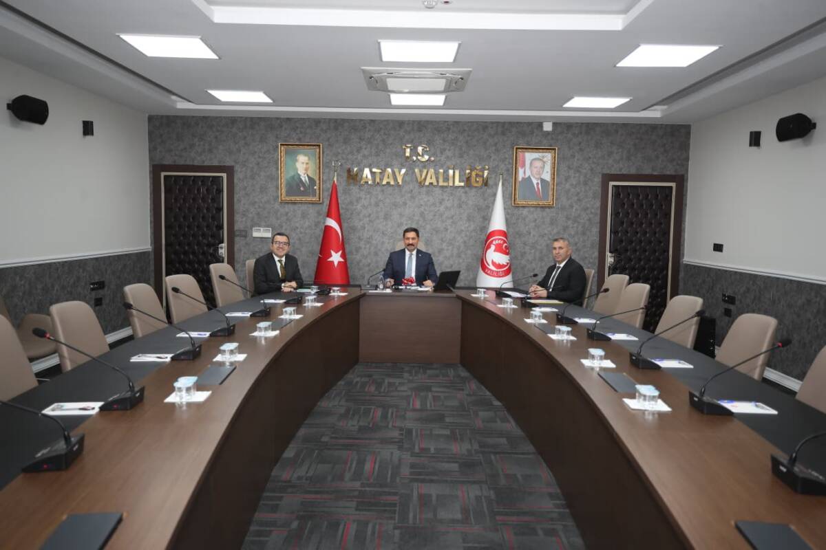 Hatay Valiliği, kentte devam eden kamu yatırımlarını ele almak amacıyla