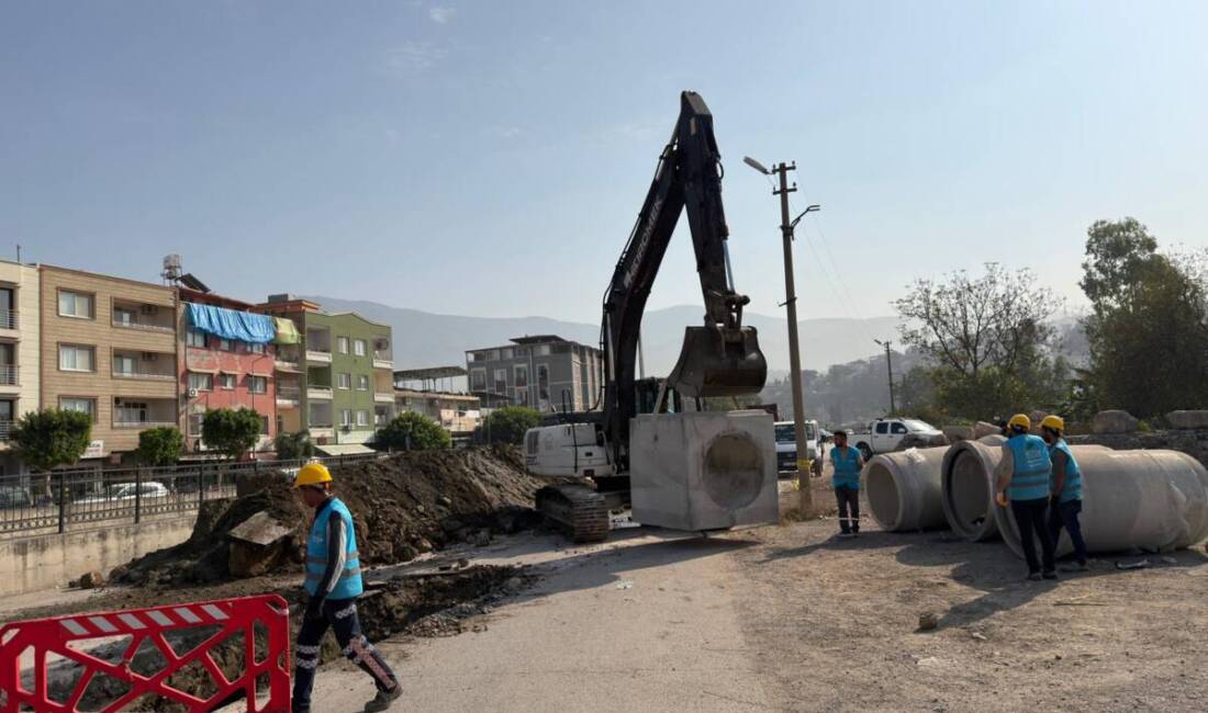 HATSU, İskenderun ve Karaağaç’ta modern altyapı için start verdi Hatay Büyükşehir Belediyesi (HBB), kent genelinde altyapı sorunlarını ortadan kaldırmak