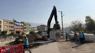 Hatay Büyükşehir Belediyesi (HBB), kent genelinde altyapı sorunlarını ortadan kaldırmak