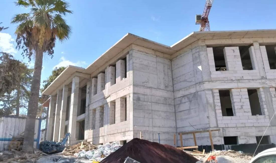   Antakya’nın kalbinde yer alan tarihi Posta ve Telekom binalarında