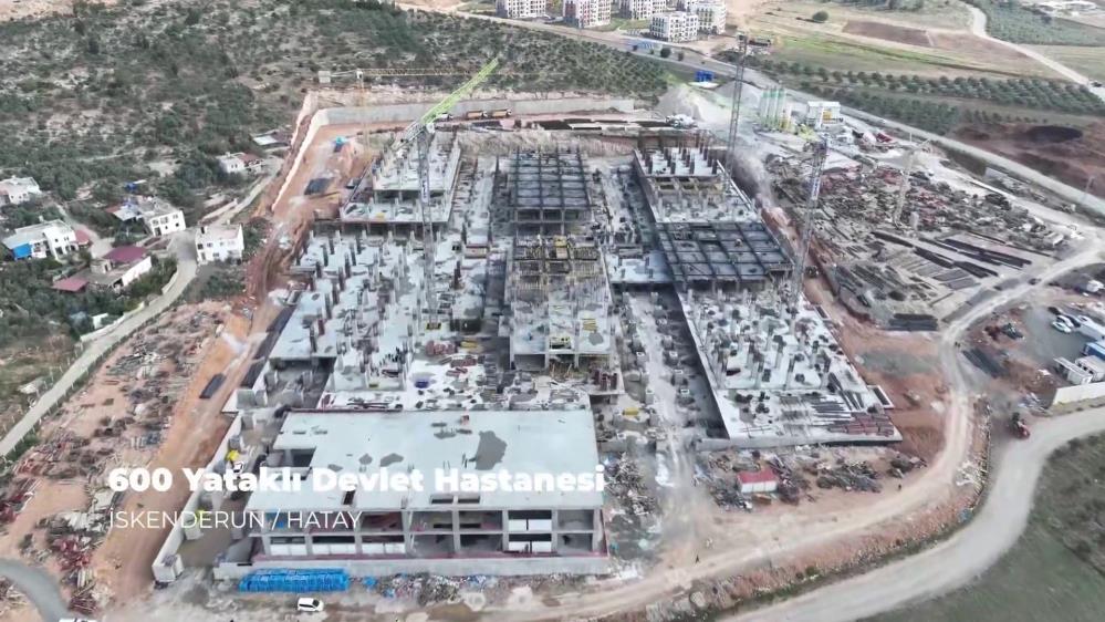 Hatay’ın İskenderun ilçesinde yapımı süren 600 yatak kapasiteli devlet hastanesinde