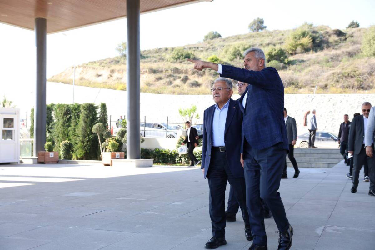 Hatay Büyükşehir Belediyesi (HBB) Başkanı Mehmet Öntürk, Kayseri Büyükşehir Belediyesi