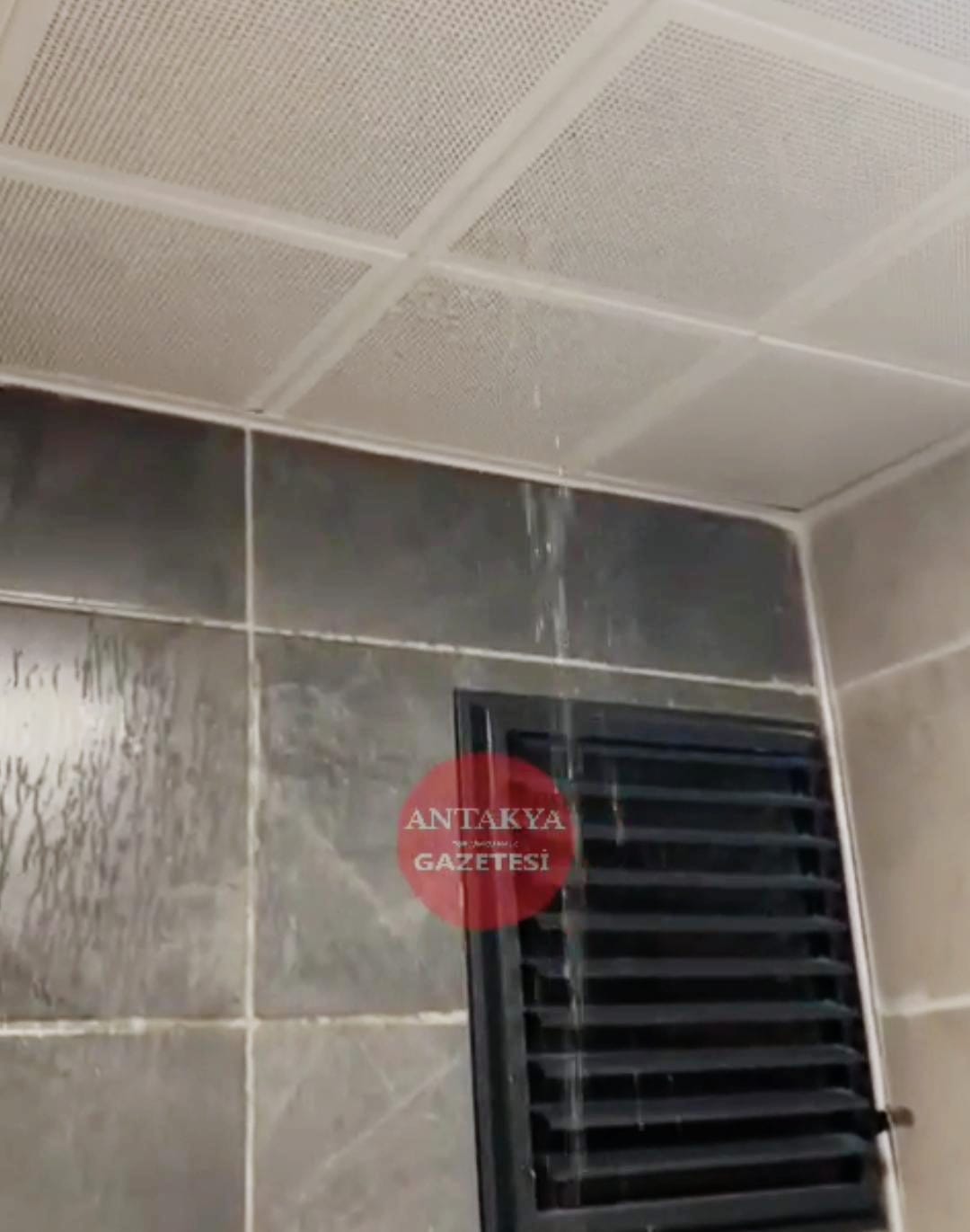 Hatay’ın Antakya ilçesine bağlı Dikmece Mahallesi’nde yer alan TOKİ konutlarında,