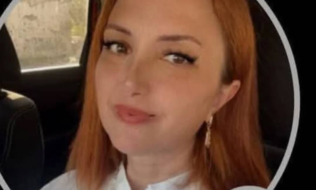 Hatay’da Öğretmenler Günü Hüznü: Acı Kayıp Yaşandı Hatay’da bir lise öğretmeni, acı bir tesadüf sonucu 24 Kasım