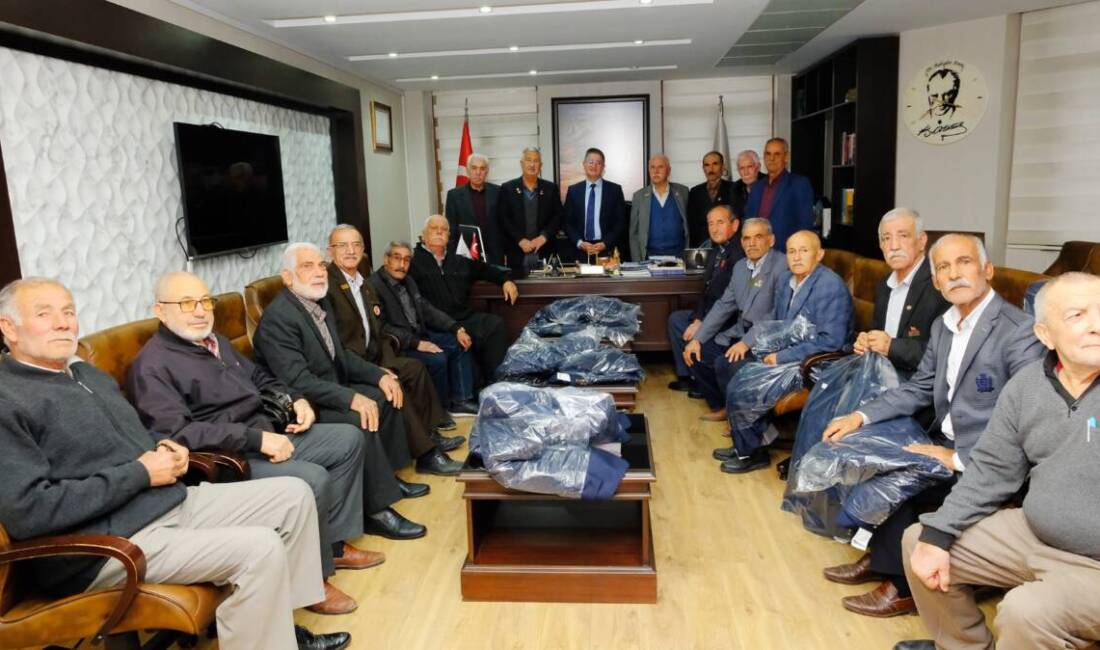 Dörtyol Belediyesi, ilçede yaşayan tüm gazileri belediyeye davet ederek, törenlerde