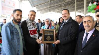 Altınözü’nde düzenlenen yardım kermesi, Gazze’deki mazlumlara destek amacıyla ilçe halkının