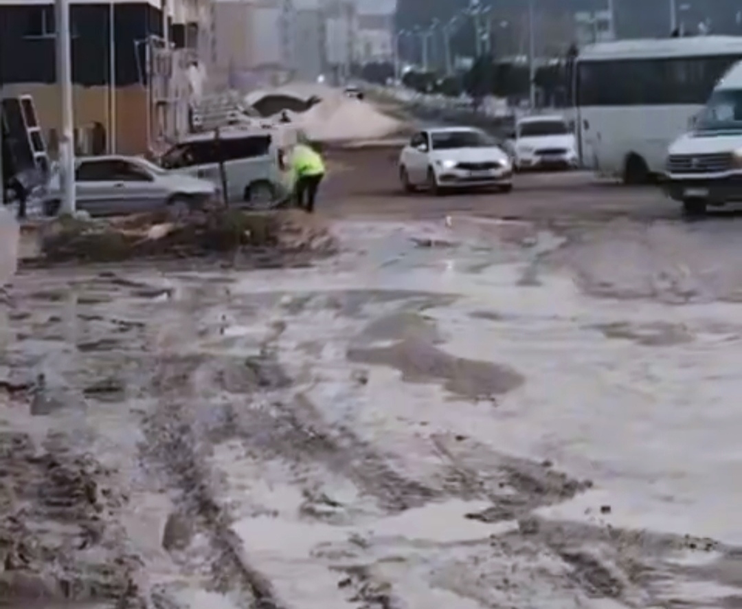 Hatay’ın Antakya ilçesi 75. Yıl Bulvarında akşam saatlerinde yaşanan olayda,