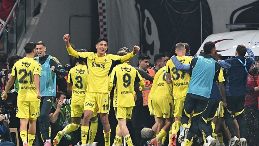 Süper Lig’in 11. haftasında Tüpraş Stadyumu’nda oynanan dev derbide Fenerbahçe,