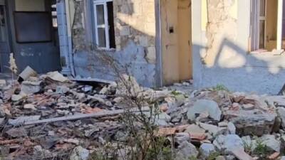 Depremde büyük zarar gören Fransız kız okulu olan tarihi Antakya