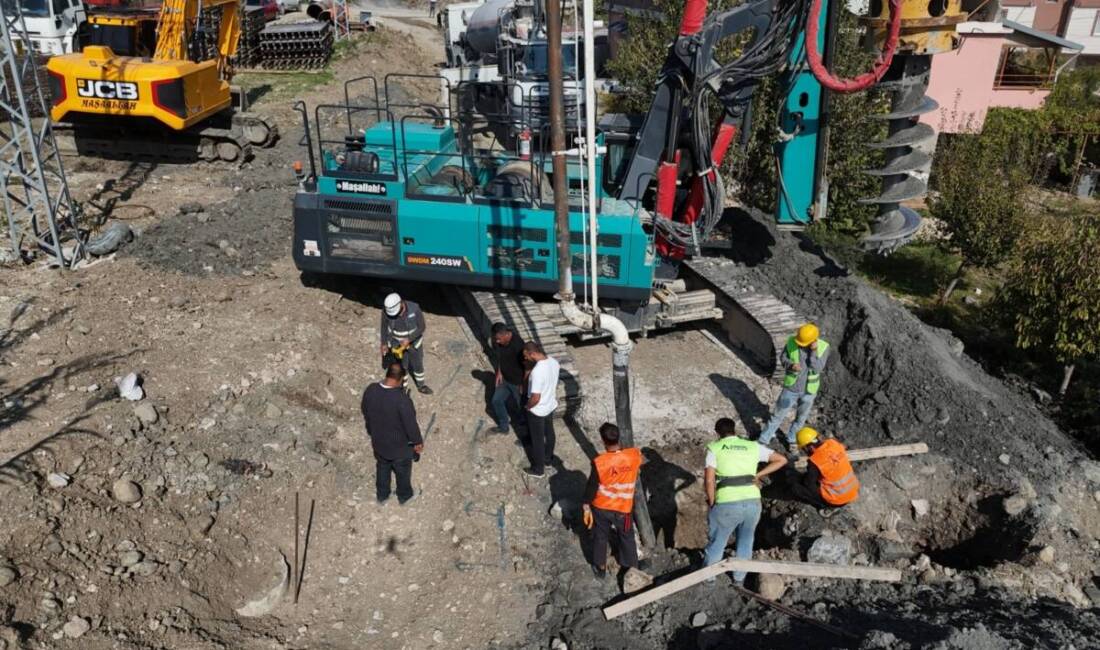 Hatay Büyükşehir Belediyesi, Antakya’nın Ekinci Mahallesi’nde ulaşımı kolaylaştıracak 29 metrelik