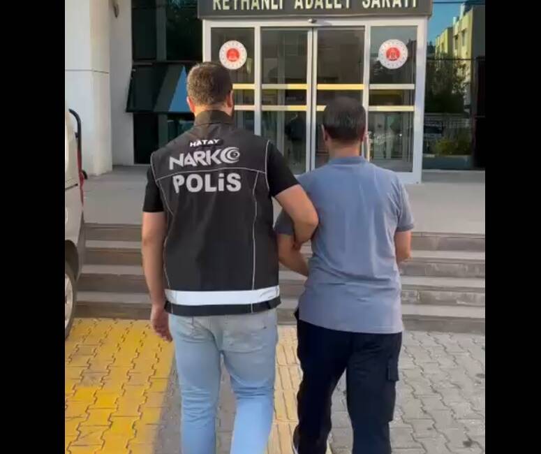 Hatay Emniyet Müdürlüğü ekipleri, aranan şahıslara yönelik yürüttükleri çalışmalar kapsamında