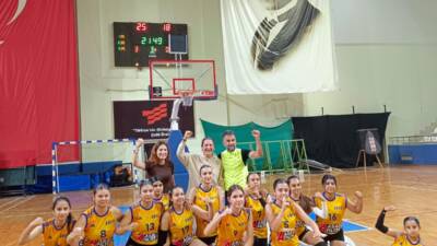 Türkiye Voleybol Federasyonu tarafından düzenlenen Kulüpler Arası Yıldız Kızlar Voleybol