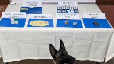 Hatay’ın İskenderun ilçesinde jandarma ekiplerince düzenlenen uyuşturucu operasyonunda çok sayıda