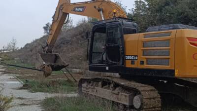 Antakya 3. Etap TOKİ konutlarındaki tek yeşil alanın sabah saatlerinde