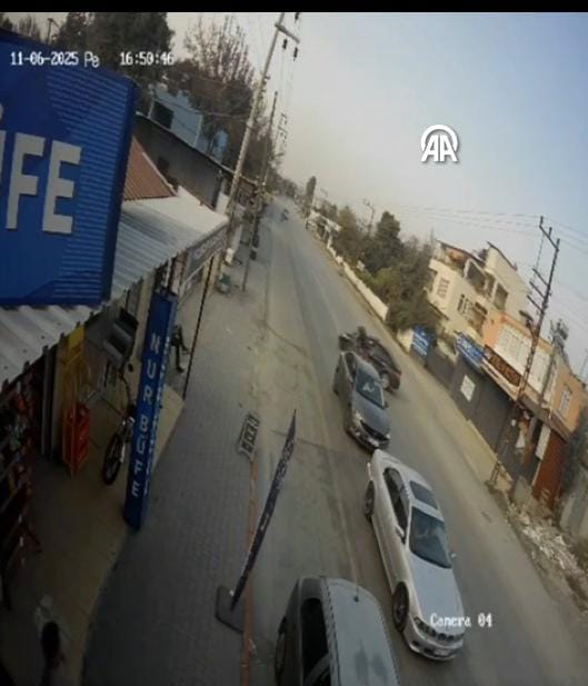 Hatay’ın Dörtyol ilçesinde meydana gelen trafik kazasında, otomobille çarpışan motosikletin