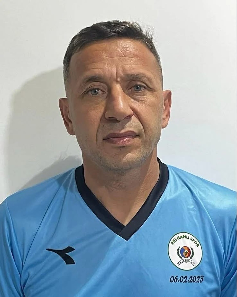 Hatay’ın Reyhanlı ilçesinde yaşayan Suriye vatandaşı Mohamed Zaher Kerdo, futbol