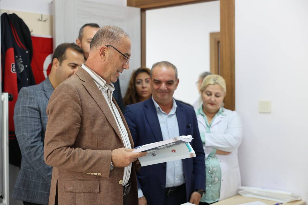 Antakya Belediye Başkanı İbrahim Naci Yapar, Antakya Belediyesi Gençlik Akademisi’nde