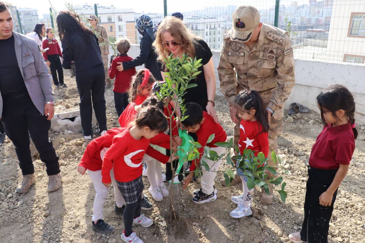 Hatay İl Jandarma Komutanlığı, toplum destekli faaliyetler kapsamında Antakya Alazi
