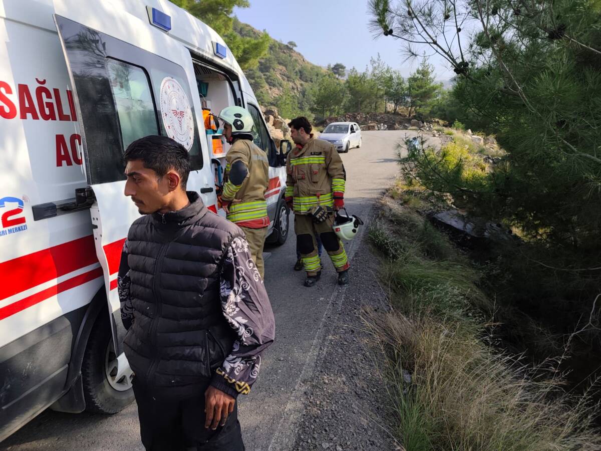 Hatay’ın İskenderun ilçesinde uçuruma yuvarlanan motosikletteki iki kişi yaralandı. Edinilen