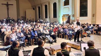 Heusden-Zolder’da yerleşik Müslüman ve Hristiyan temsilcilerden oluşan Dini ve Felsefi