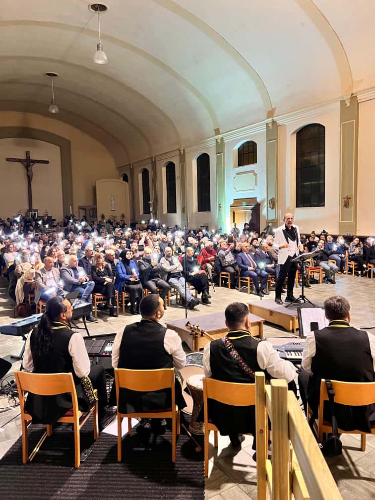 Antakya Medeniyetler Korosu Belçika’da barışın sesi oldu Heusden-Zolder’da yerleşik Müslüman ve Hristiyan temsilcilerden oluşan Dini ve Felsefi