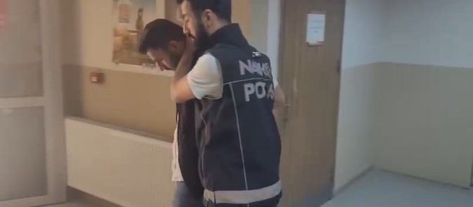 Hatay Emniyet Müdürlüğü ekipleri, kent genelinde aranan şahısların yakalanmasına yönelik