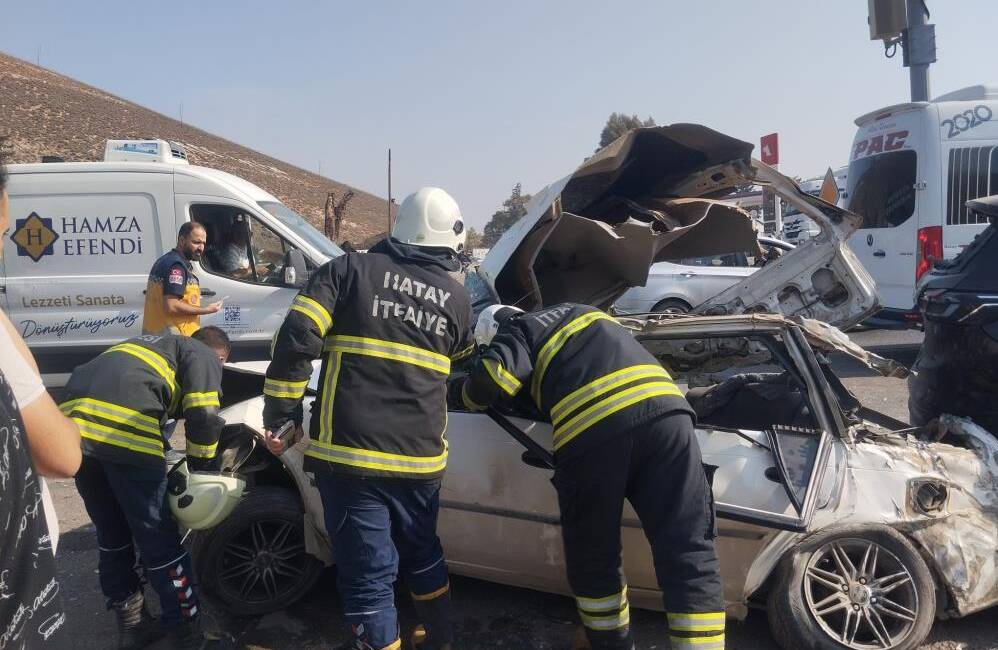Hatay’ın İskenderun-Antakya yolu Topboğazı mevkiinde korku dolu anlar yaşandı. Edinilen