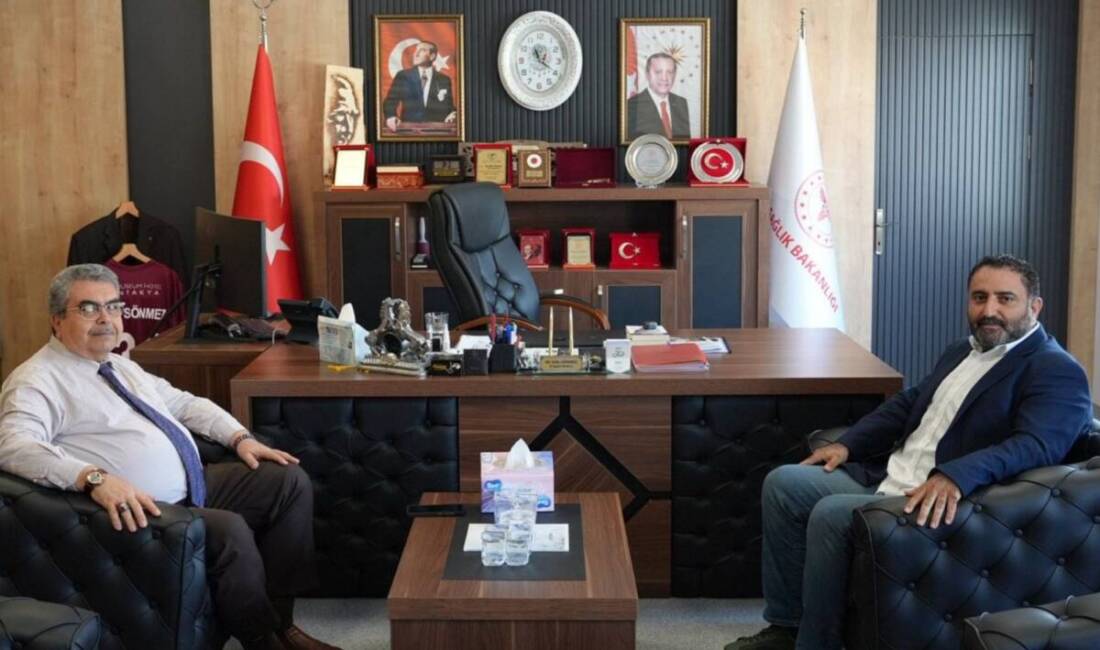 Yeni Başhekim Dr. Kavvasoğlu’ndan İl Sağlık Müdürüne Ziyaret Defne Devlet Hastanesi Başhekimi olarak görev yaparken Hatay Eğitim ve