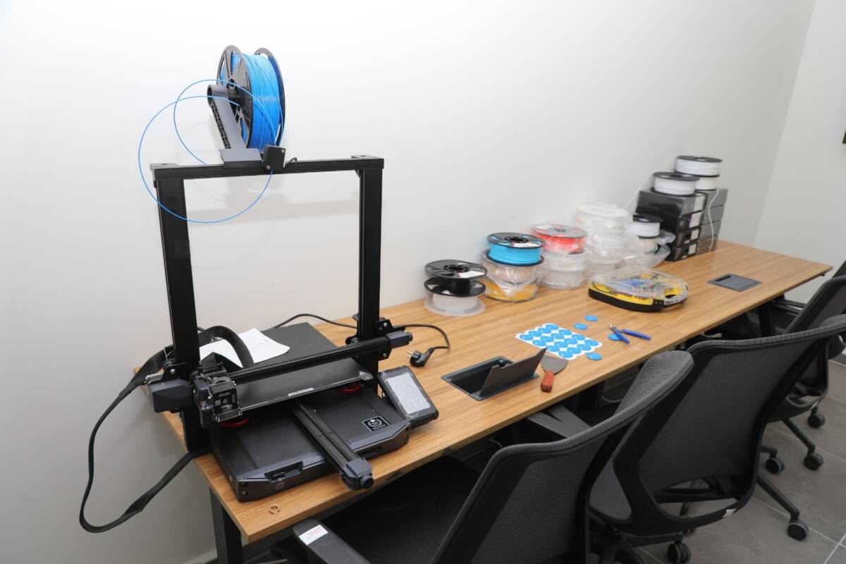 Hatay’da Gençler Robotik ve Kodlamayla Buluşuyor Hatay Büyükşehir Belediyesi (HBB), gençlerin bilim, teknoloji ve yaratıcılık alanlarındaki