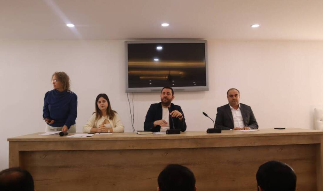 Başkan Karaçay’dan rest: ”Gerekirse seçimi kaybedelim” Samandağ Belediye Başkanı Emrah Karaçay, altyapı çalışmalarında geri adım atmayacaklarını