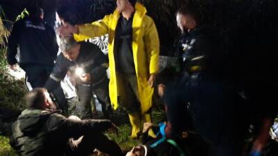 Hatay’ın Antakya ilçesinde kaçak göçmenleri taşıyan otomobilin Asi Nehri’ne uçması