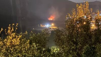 Hatay’ın Antakya ilçesinde etkili olan sağanak yağış sırasında yıldırım düşmesi