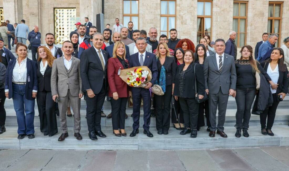 Cumhuriyet Halk Partisi (CHP) Genel Başkanı Özgür Özel, Türkiye Büyük
