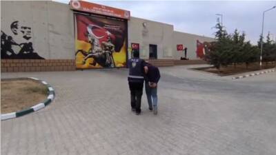 Hatay Emniyet Müdürlüğü ekipleri, uzun süredir aranan şahısların yakalanmasına yönelik