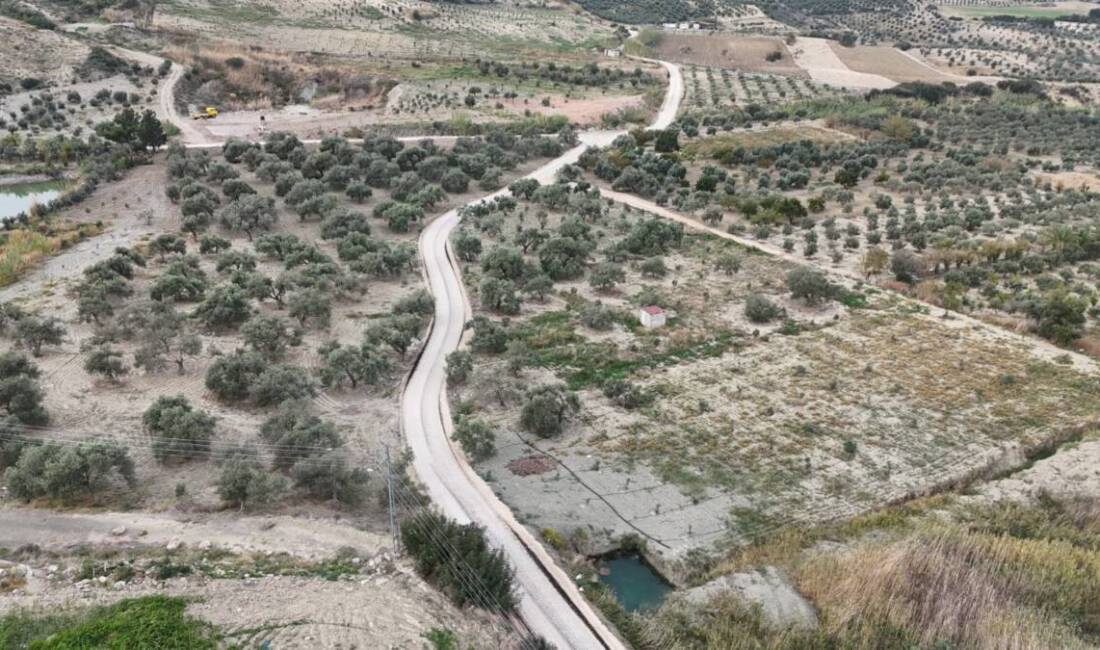 HBB’den Çiftçilere 6 Kilometrelik Yeni Yol Hatay Büyükşehir Belediyesi (HBB), kent genelinde ulaşım ağını güçlendirmek ve