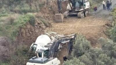 Hatay’ın Samandağ ilçesinde etkili olan yağışlar, kazaya davetiye çıkardı. Karaçay