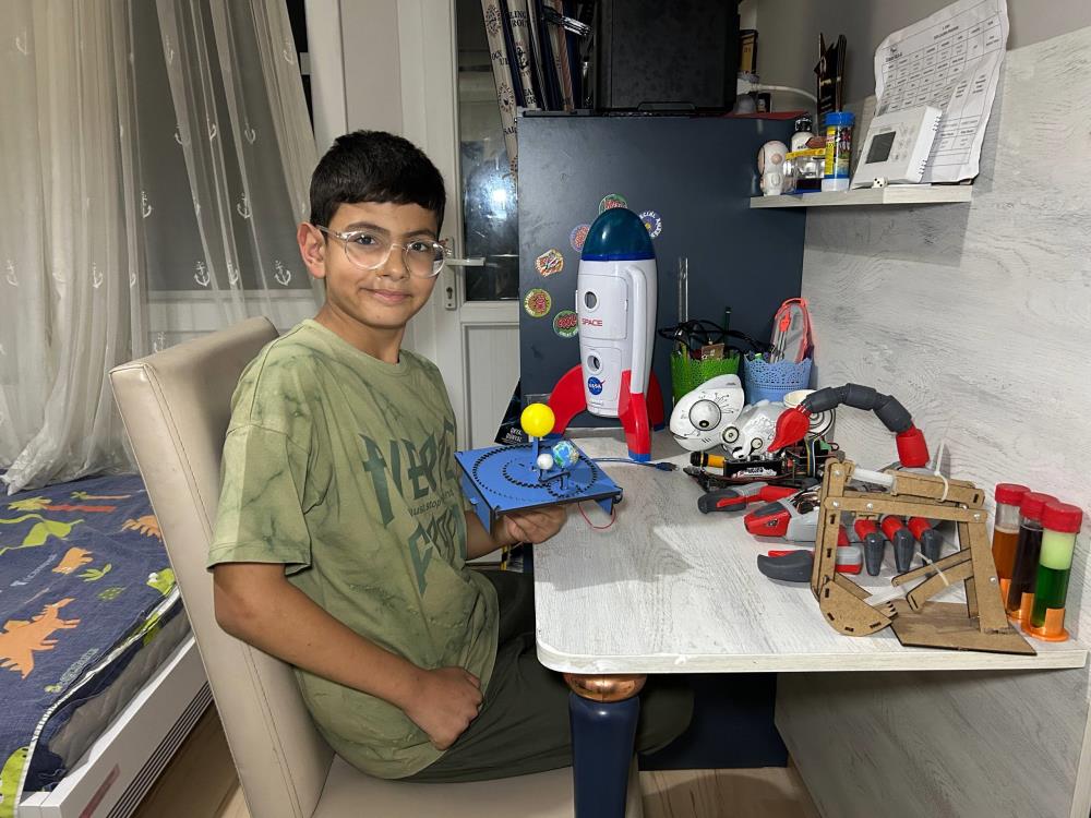 Hatay’da uluslararası bilim ve matematik yarışmalarında elde ettiği başarılarla ön