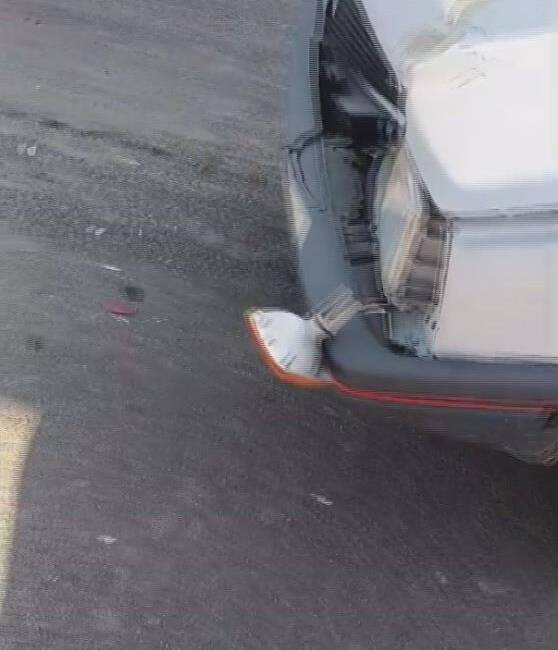 Hatay’ın Kumlu ilçesinde otomobil ile motosikletin kafa kafaya çarpıştığı trafik