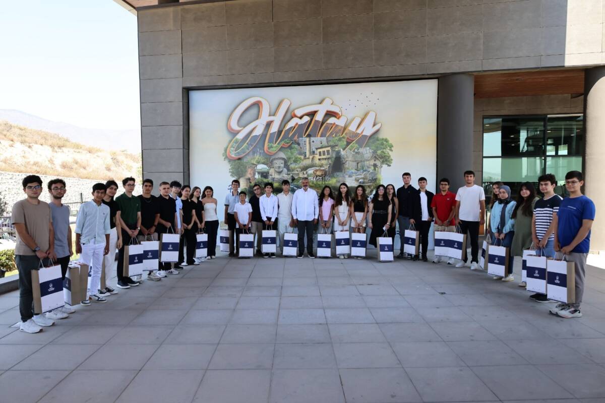 Hatay Büyükşehir Belediyesi (HBB), Başkan Mehmet Öntürk’ün göreve başlamasının ardından