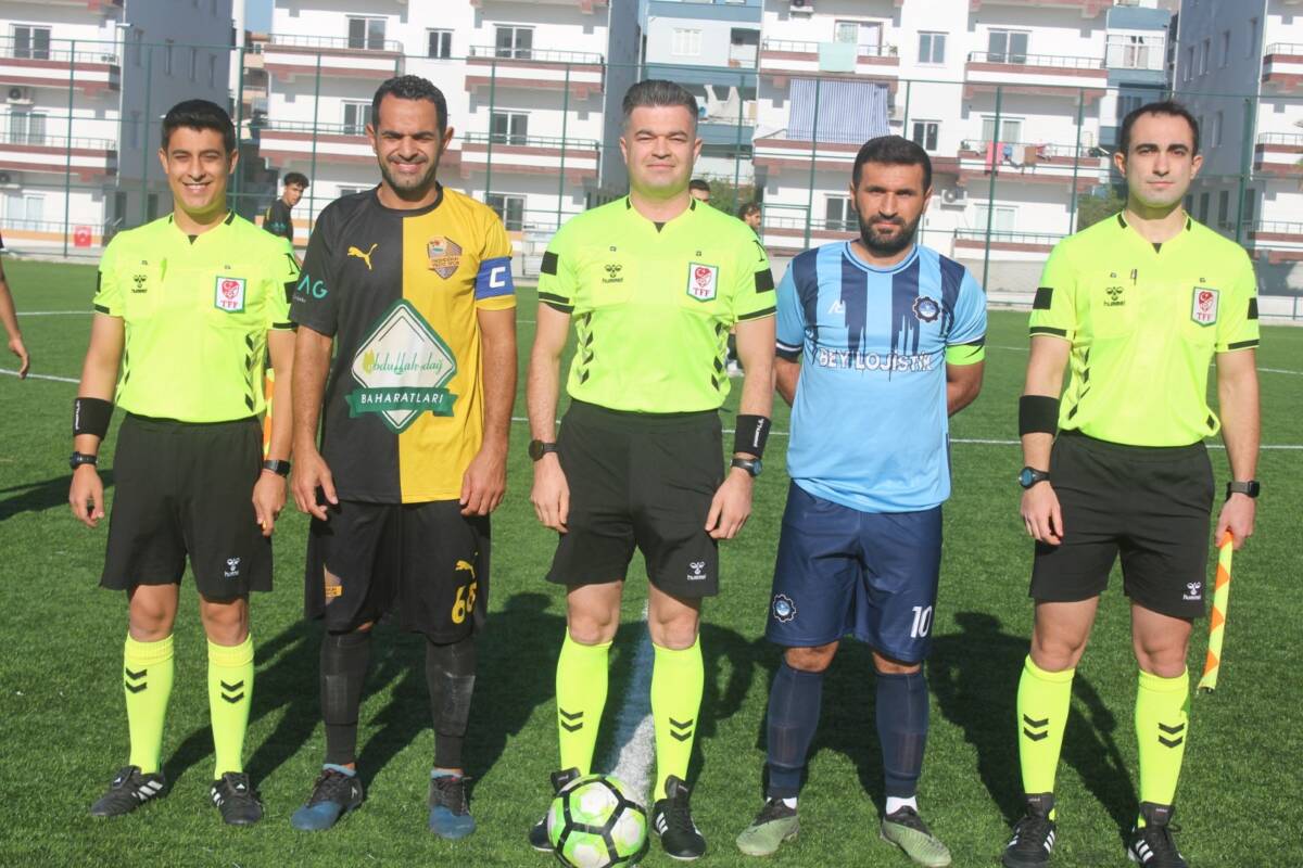 Hatay Süper Amatör Ligi’nde oynanan karşılaşma adeta gol düellosuna dönüştü.