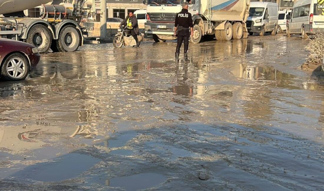 Antakya’nın en işlek, en canlı ve vitrinlik yolu 75. Yıl