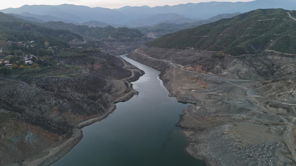 Hatay’ın 3 ilçesi susuzluk tehlikesiyle karşı karşıya Hatay’da kış aylarının kurak geçmesi, kentin içme suyu ihtiyacını karşılayan
